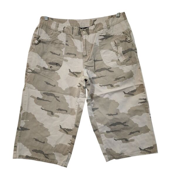 Allison Brittney Pants - Allison Brittney Petite Camo Capri Chino Pants - Size 14P